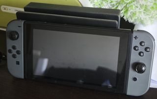 Nintendo Switch Gris y Rojo