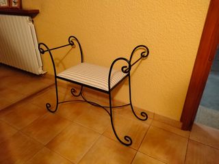 Asiento pequeño para estancia decorativa