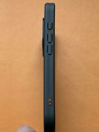 Funda iPhone 16 Pro Cyrill Marrón