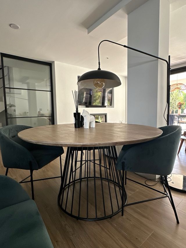 Mesa comedor redonda madera y hierro