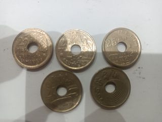 5 Monedas de 25 Pesetas con Agujero