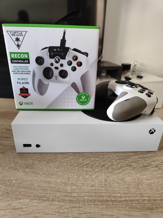 Xbox Series S Blanca + Mando Turtle Beach