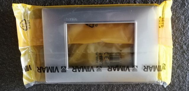 N 8 Placche Vimar Plana 3 Moduli Argento Opaco
