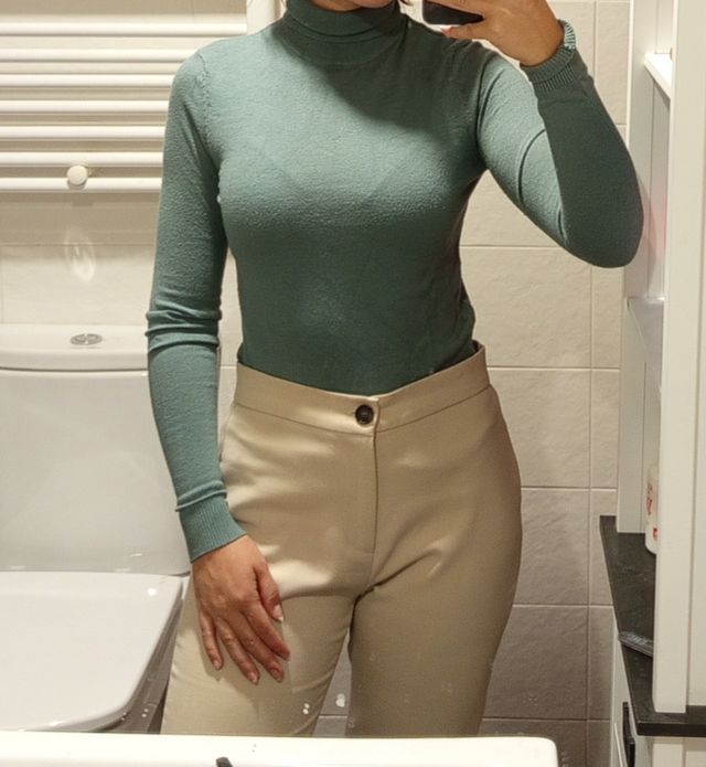 Jersey fino cuello alto verde azulado