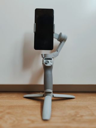 DJI Osmo Mobile SE Gimbal para Smartphone