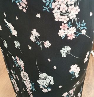 Vestido negro lencero floral