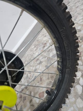 Bicicleta infantil 16' amarilla