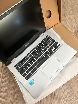 ASUS Chromebook Plata - Como Nuevo