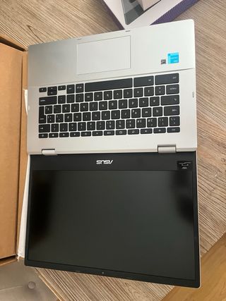 ASUS Chromebook Plata - Como Nuevo