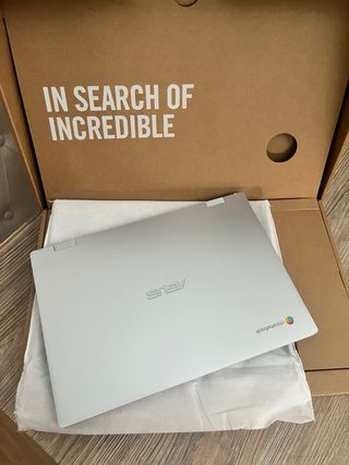 ASUS Chromebook Plata - Como Nuevo