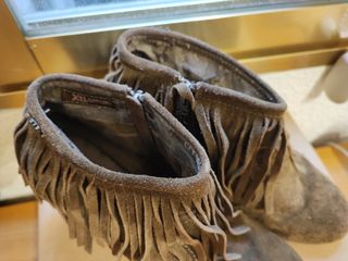 Botines marrones con flecos talla 39