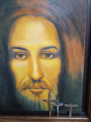 Crucifijos de metal y madera