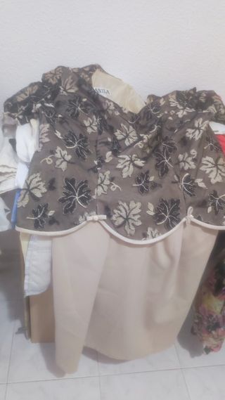 Traje de fiesta marrón y dorado entrega en Inca 