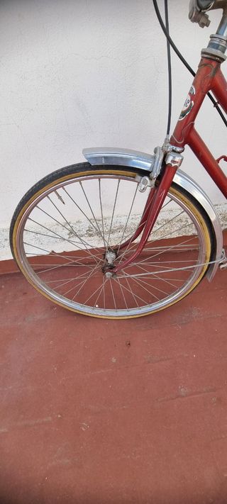 Bicicleta Movilette antigua roja