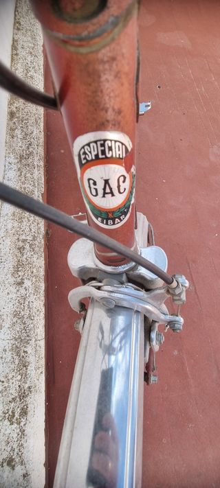 Bicicleta Movilette antigua roja