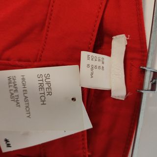 Pantalón nuevo H&M Rojo Talla L / 40