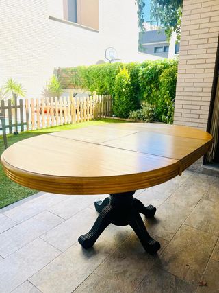 Mesa redonda extensible de madera