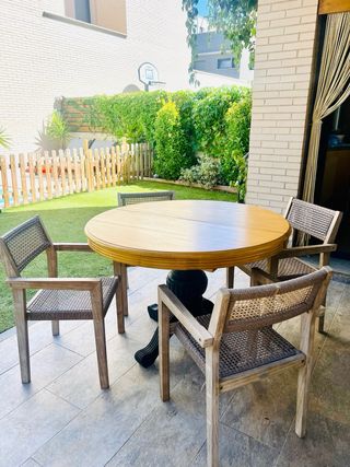 Mesa redonda extensible de madera