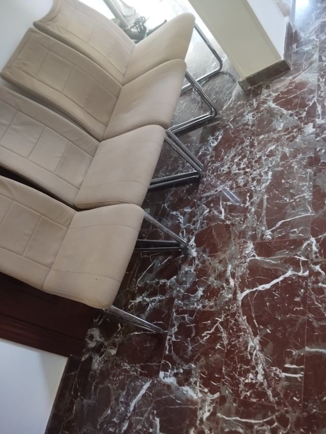 Juego de 4 Sillas Beige y Metal