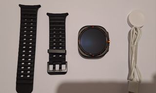 Smartwatch Ultra novo cinza  e preto.