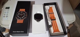 Smartwatch Ultra novo cinza  e preto.