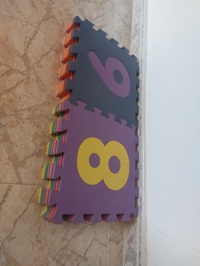 Puzzle in schiuma con numeri per bambini