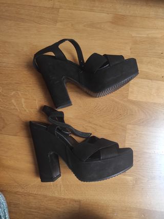 Zapatos de tacón, fiesta negros