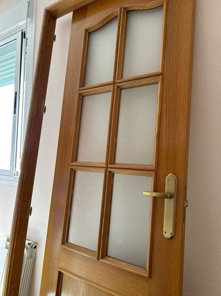 Puertas interiores de madera con cristal