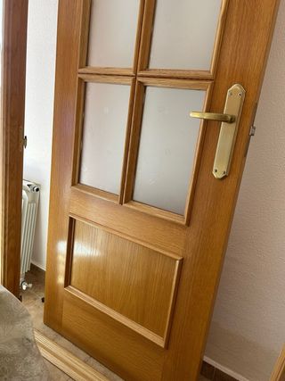 Puertas interiores de madera con cristal