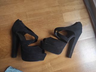 Zapatos de tacón negros para fiesta