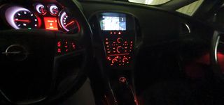 Opel Astra 2012