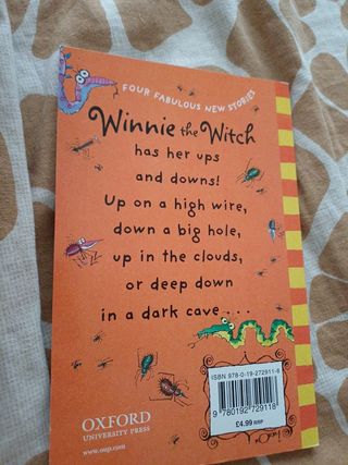 6 Libros,  4 español y 2 inglés., para 8 años +