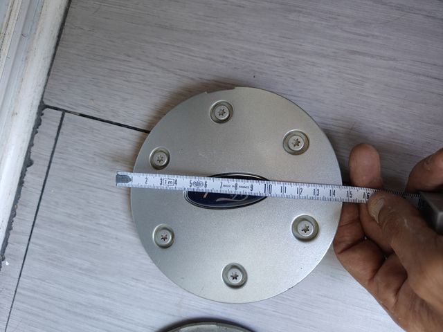 Tapacubos Ford (4 unidades)