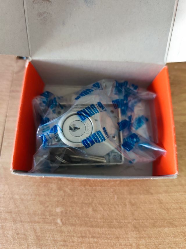 Cerradura Seguridad Muebles + 2 Llaves