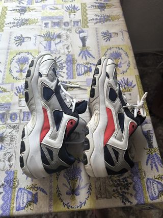 Zapatillas Fila Hombre Azul Gris Rojo Blanco