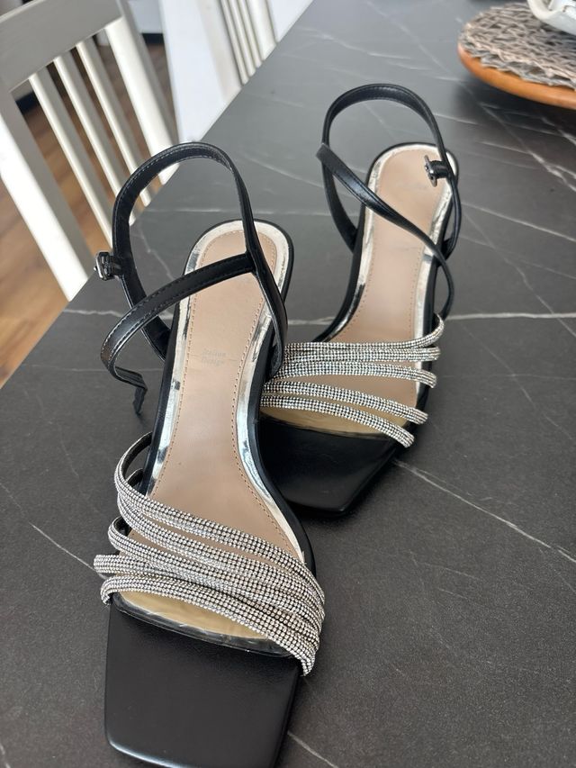 Sandalo nero con glitter