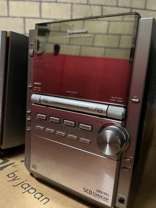 Equipo de Sonido Panasonic con 2 Altavoces