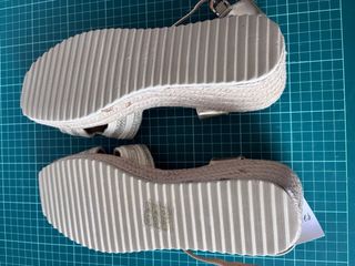 NUEVAS Sandalias plataforma. Cuñas esparto doradas