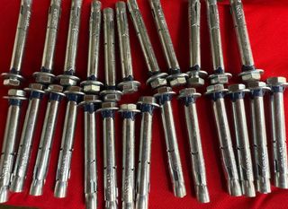 Tacos de expansión para hormigón