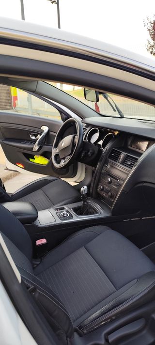 Renault Latitude 2011