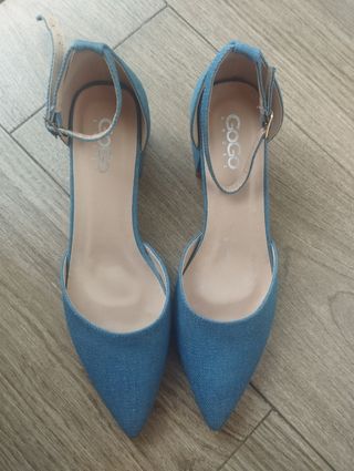 Zapatos de tacón azul