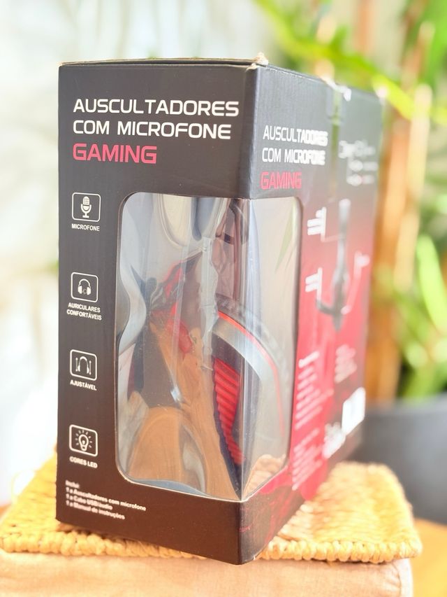 Auscultadores Gaming com Microfone