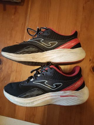 Zapatillas Joma Running Negras y Rojas EU 40