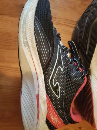 Zapatillas Joma Running Negras y Rojas EU 40