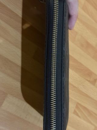 Cartera de mano Louis Vuitton Negra