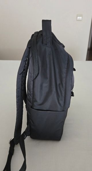 Mochila Pacsafe 13 Negro Poliéster Reciclado