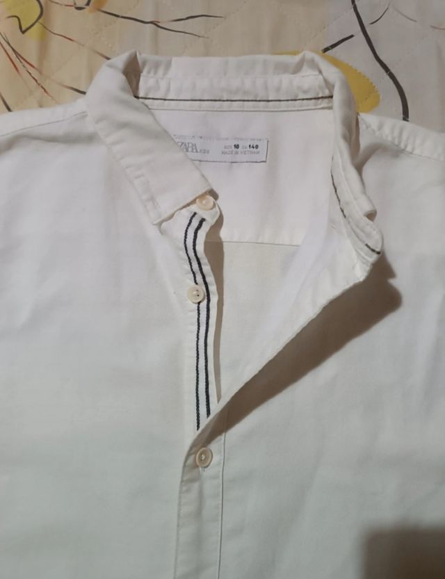Camisa niño Zara blanca. Talla 10 años/ 140 cm
