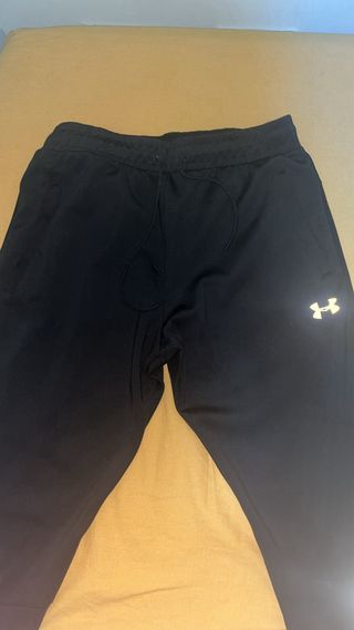 Sudadera Under Armour Reflectante + pantalones

