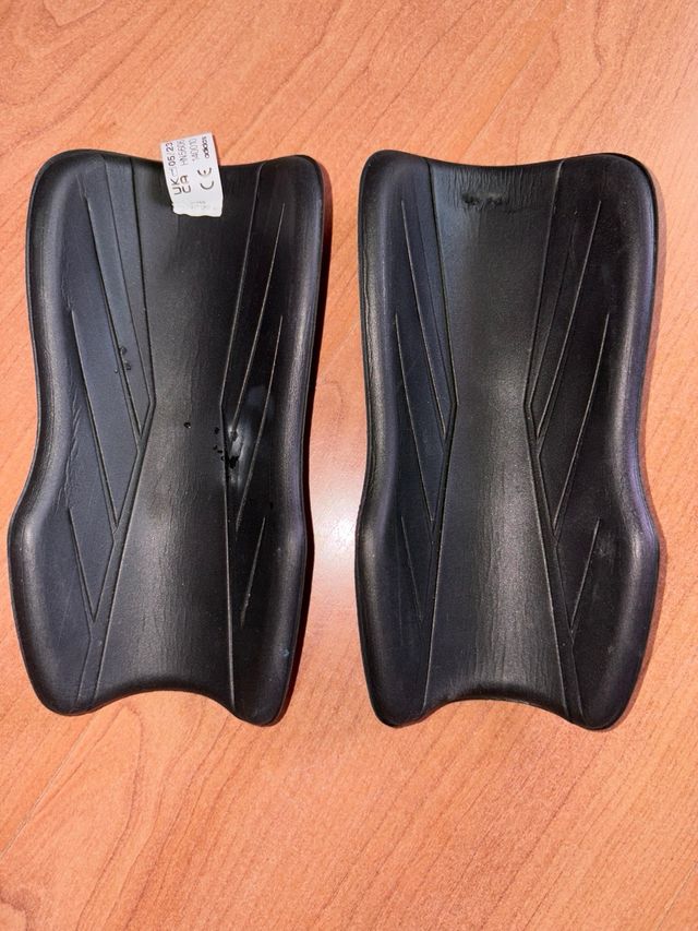 Espinilleras Adidas Negras