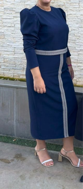 Vestido fiesta azul marino con detalle